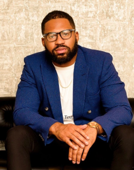 Business strategist keynote speaker on organizational growth