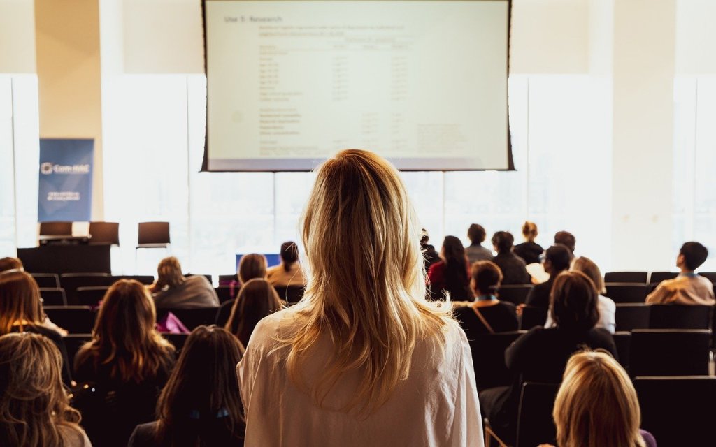 female keynote speakers