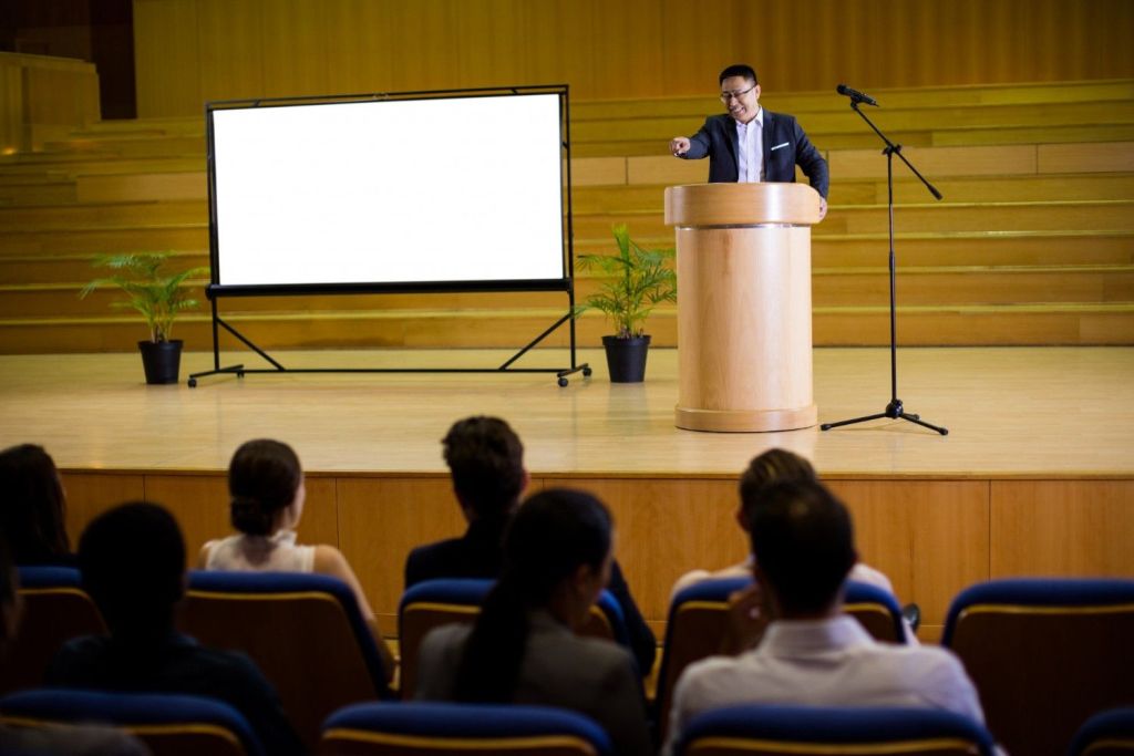 Hire Top Keynote Speakers for Corporate Events