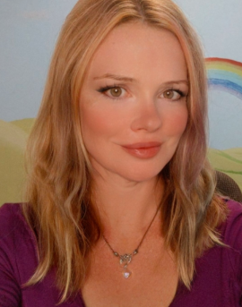 ‘Awesome Charlie’ (UK) female keynote speakers